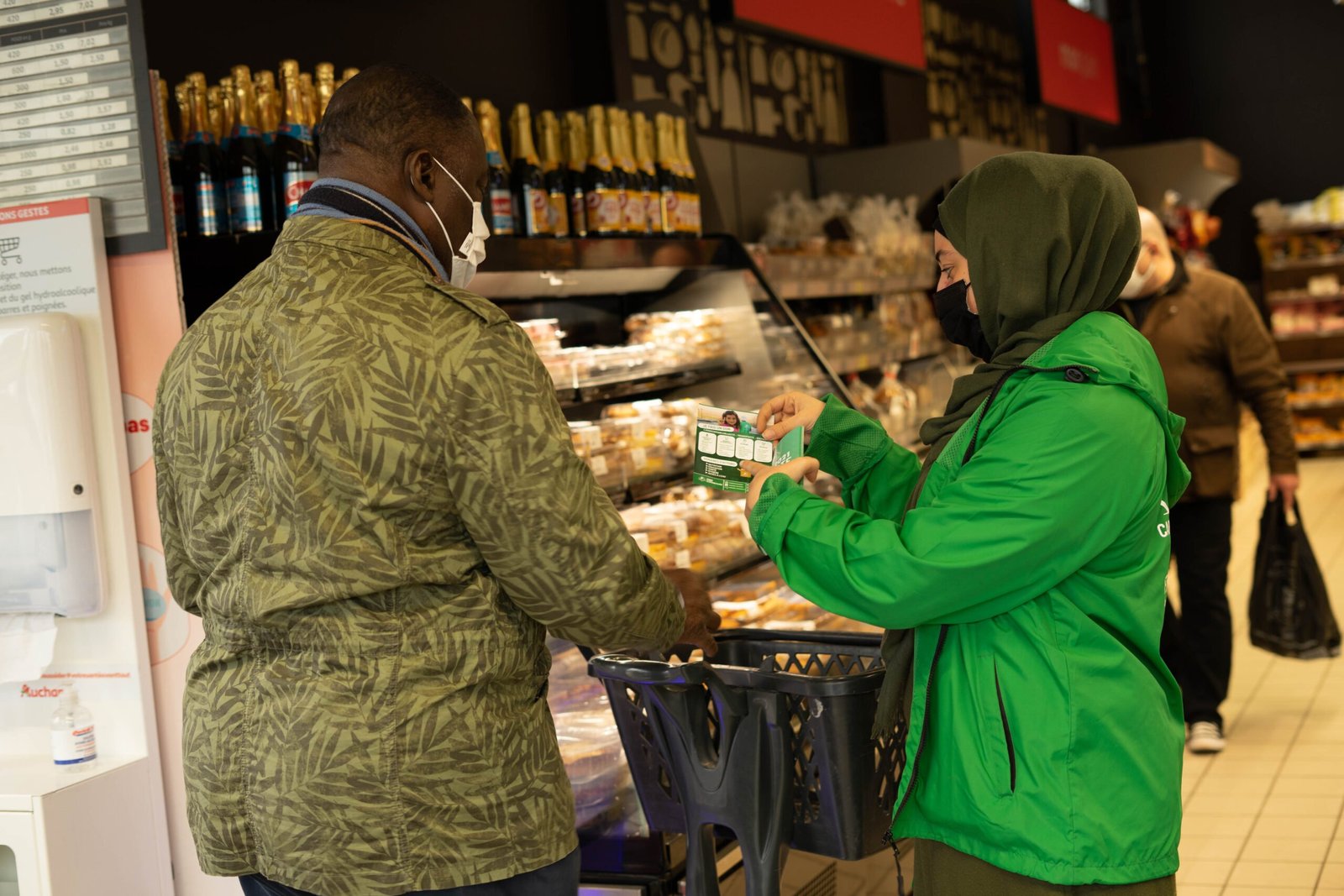 Collecte humanitaire de Caravanes Solidaires dans nos magasins partenaires